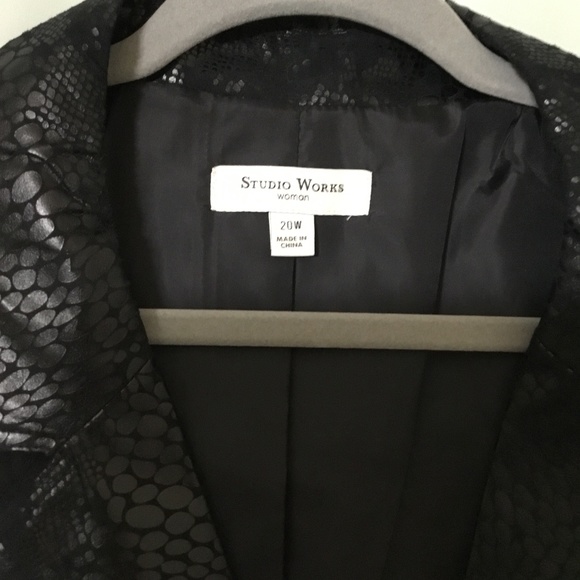 Studio Works~Size 20~Women~Zip Front Jacket - Picture 3 of 7